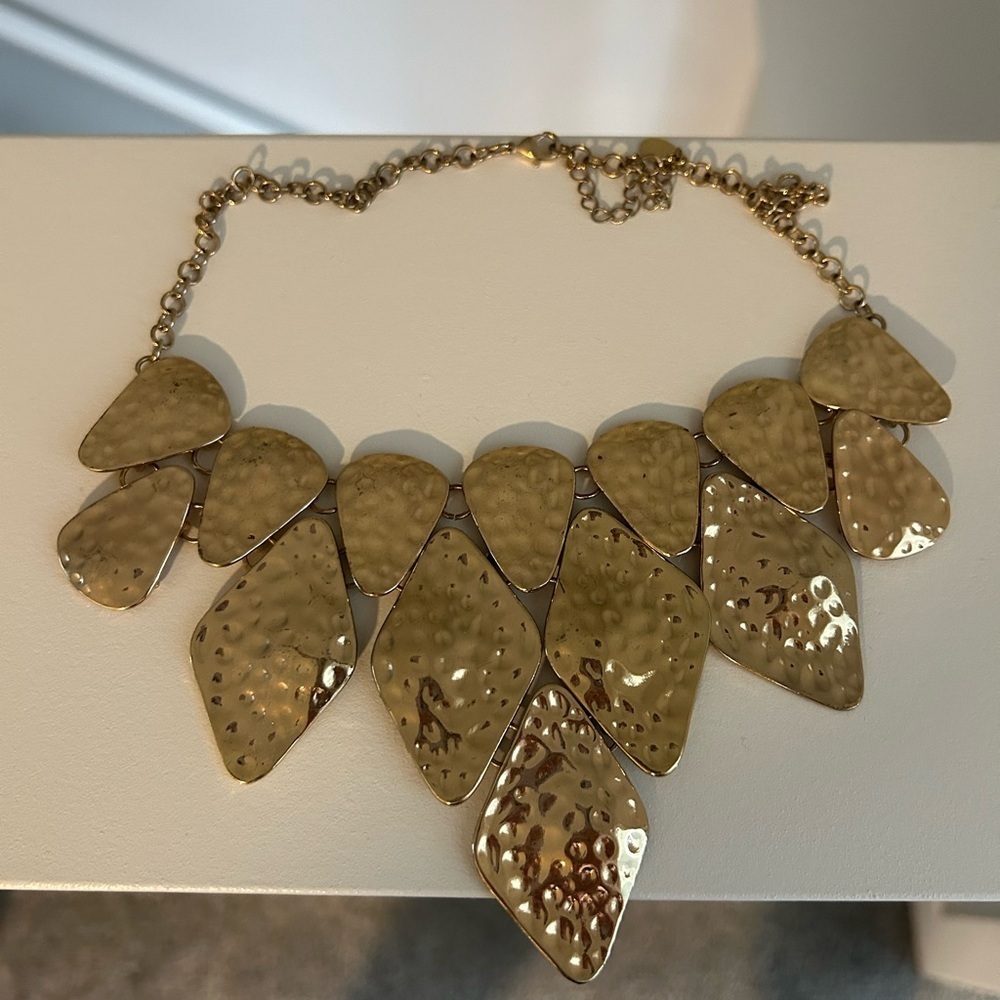🧡5/$25🧡Dynamite Hammered Gold Necklace